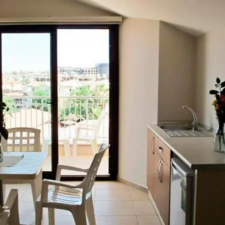 Apart Otel Ceren Family Side