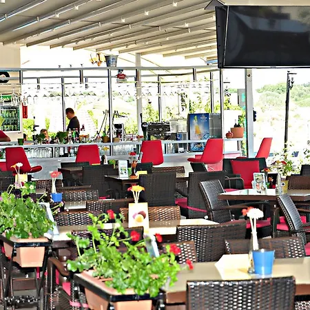 Ceren Family Apart Otel 3*